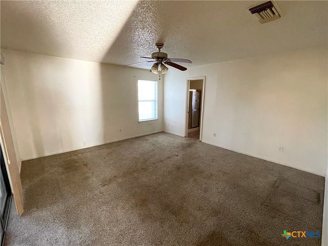 401 Highridge Cove, Killeen, TX 76543