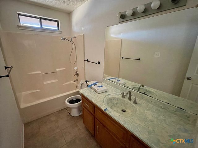 401 Highridge Cove, Killeen, TX 76543