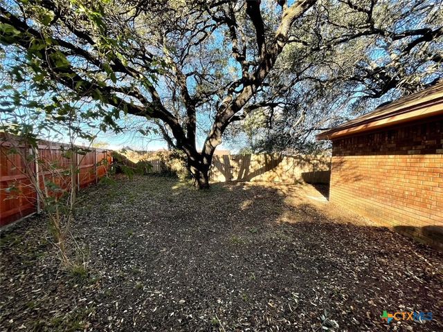 401 Highridge Cove, Killeen, TX 76543