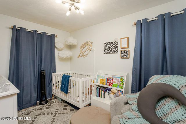 527 Grace Way, Rossford, OH 43460