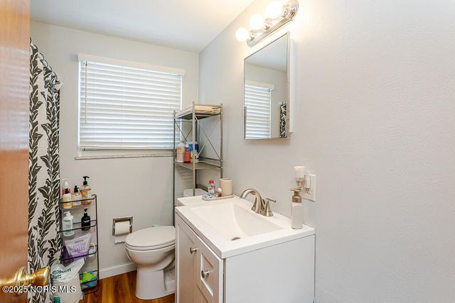 527 Grace Way, Rossford, OH 43460