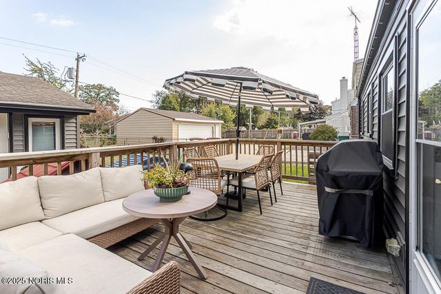 527 Grace Way, Rossford, OH 43460