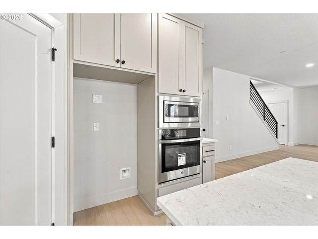 14181 Se Iseli, Clackamas, OR 97015