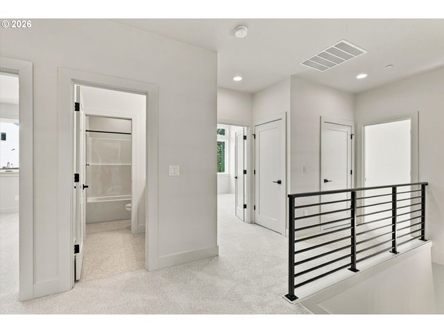 14181 Se Iseli, Clackamas, OR 97015