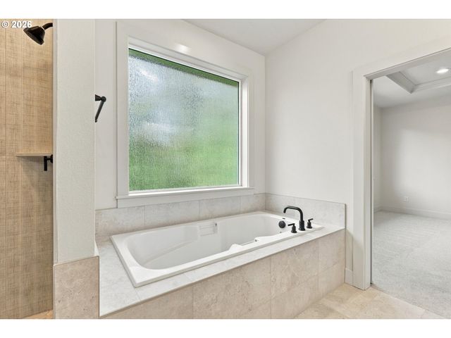 14181 Se Iseli, Clackamas, OR 97015