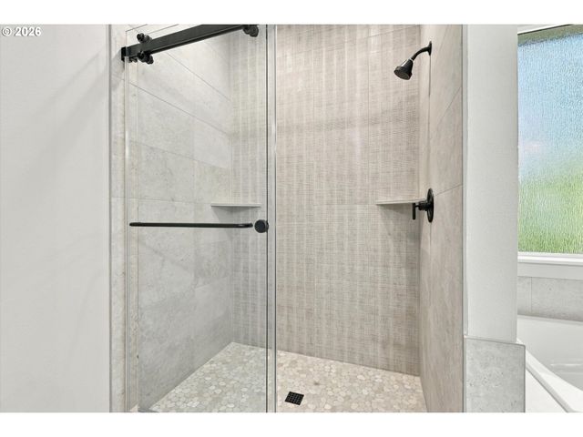 14181 Se Iseli, Clackamas, OR 97015