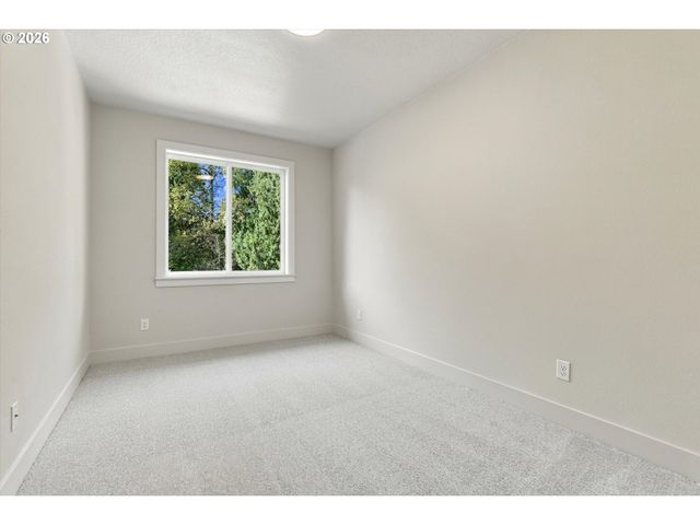 14181 Se Iseli, Clackamas, OR 97015