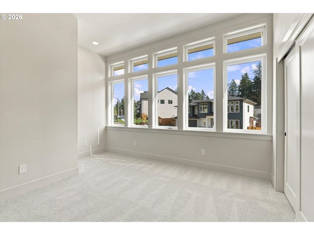 14181 Se Iseli, Clackamas, OR 97015