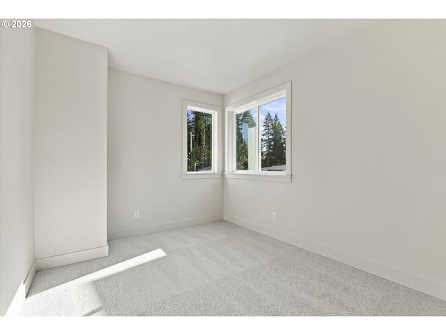14181 Se Iseli, Clackamas, OR 97015