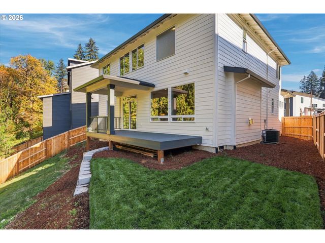 14181 Se Iseli, Clackamas, OR 97015
