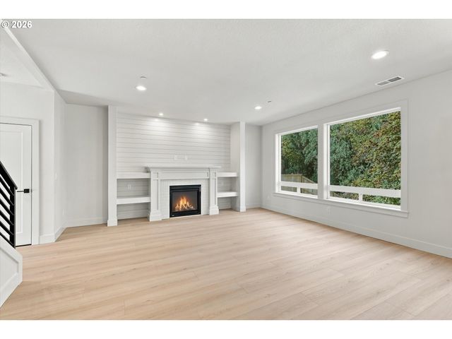 14181 Se Iseli, Clackamas, OR 97015