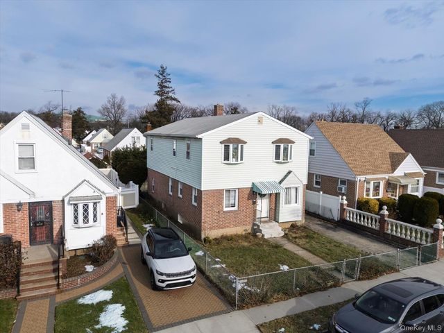 22731 111th Avenue, Queens Village, NY 11429