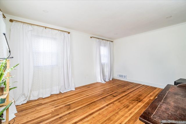 22731 111th Avenue, Queens Village, NY 11429