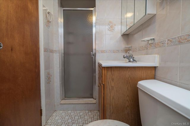 22731 111th Avenue, Queens Village, NY 11429