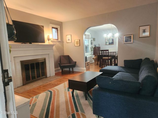 13 Detroit Avenue, Troy, NY 12180