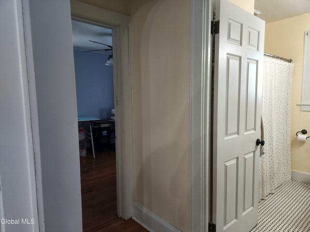 13 Detroit Avenue, Troy, NY 12180