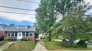 13 Detroit Avenue, Troy, NY 12180