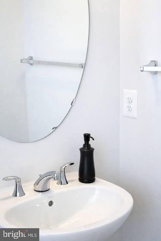 5611 ALPHA RIDGE AVE, Hyattsville, MD 20782