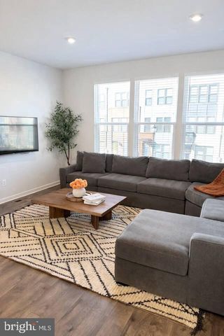 5611 ALPHA RIDGE AVE, Hyattsville, MD 20782