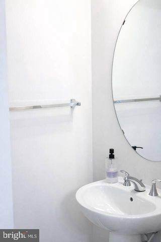 5611 ALPHA RIDGE AVE, Hyattsville, MD 20782