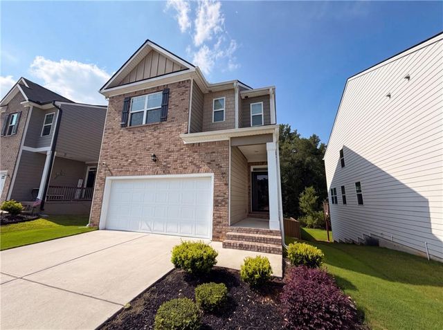96 Silver Birch Pass, Newnan, GA 30265