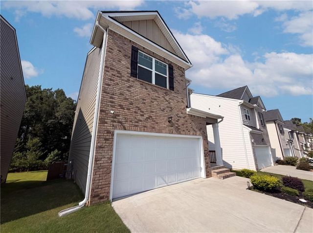 96 Silver Birch Pass, Newnan, GA 30265