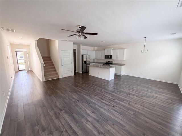 96 Silver Birch Pass, Newnan, GA 30265