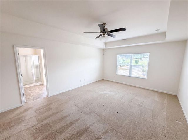 96 Silver Birch Pass, Newnan, GA 30265