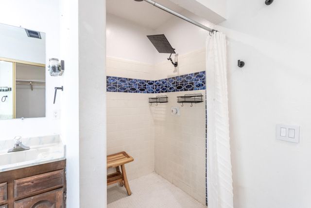 940 Golden Heights Court, Redding, CA 96003