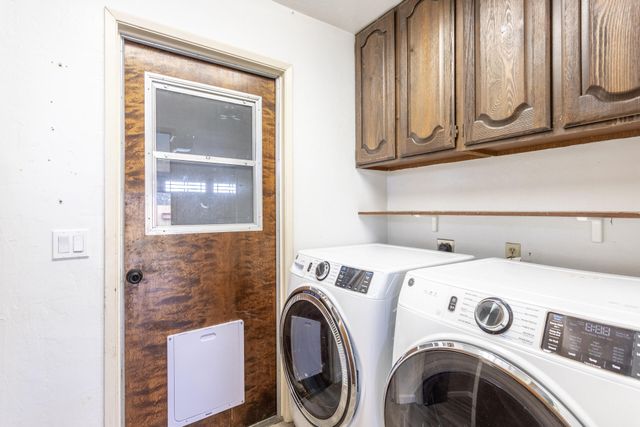 940 Golden Heights Court, Redding, CA 96003