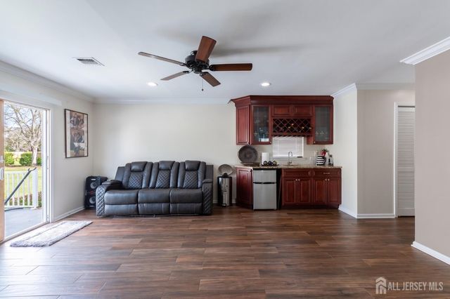 1830 barnett Street, Rahway, NJ 07065
