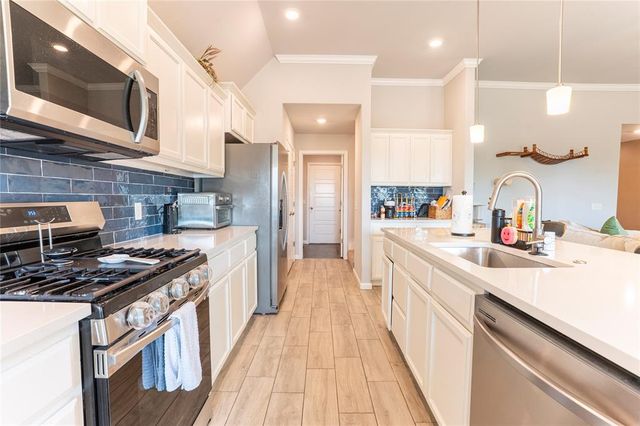 2204 Arcady Avenue, Norman, OK 73026