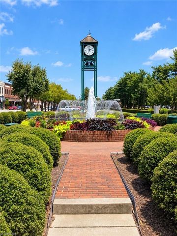5551 Rock Valley Drive, Trinity, NC 27370