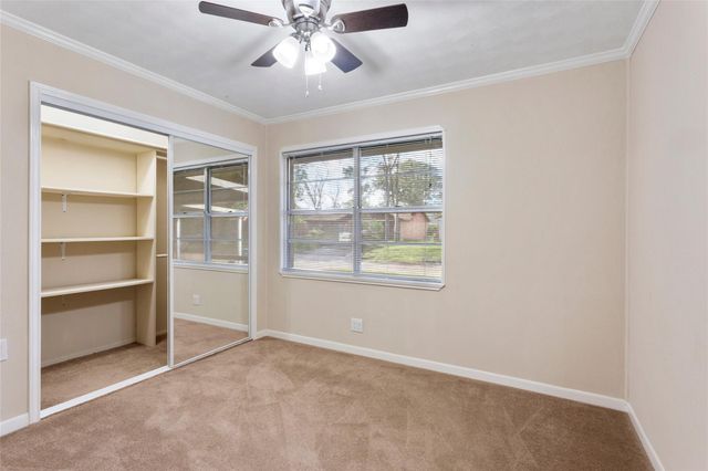 2918 15th Avenue N, Texas City, TX 77590