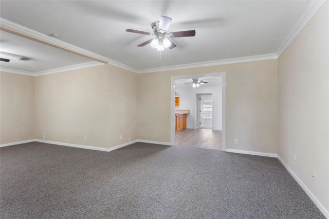 2918 15th Avenue N, Texas City, TX 77590