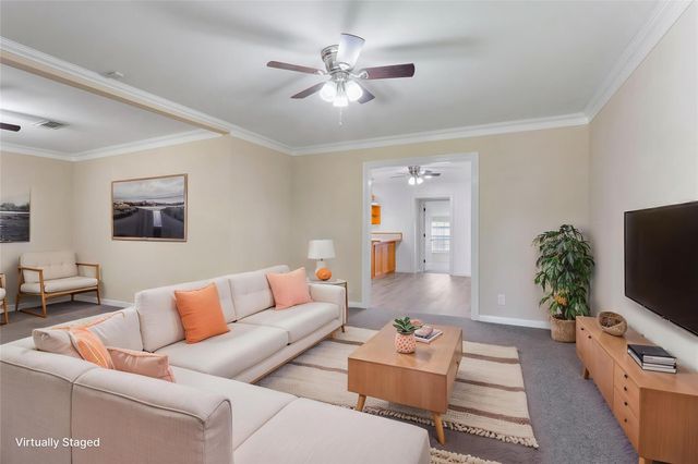 2918 15th Avenue N, Texas City, TX 77590