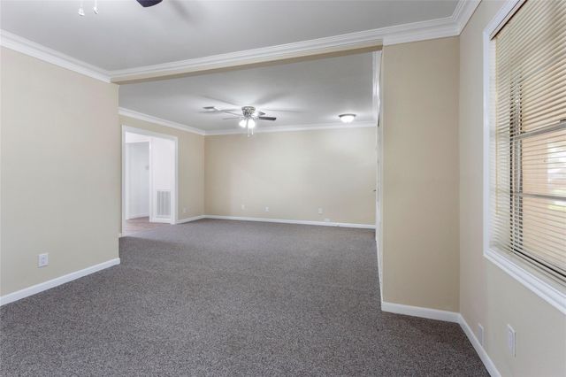 2918 15th Avenue N, Texas City, TX 77590