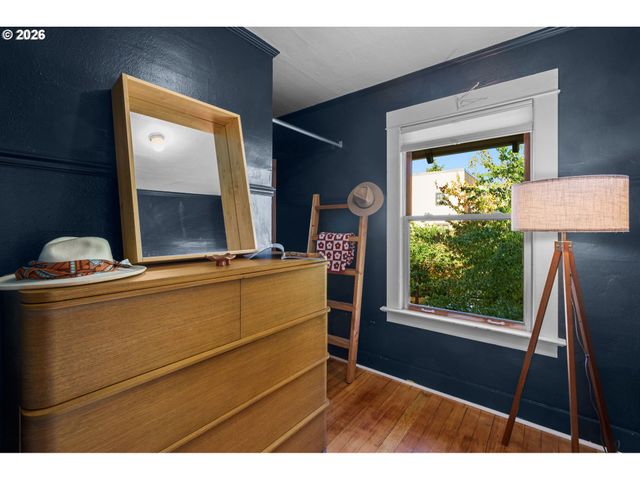 5517 N WILBUR Ave, Portland, OR 97217