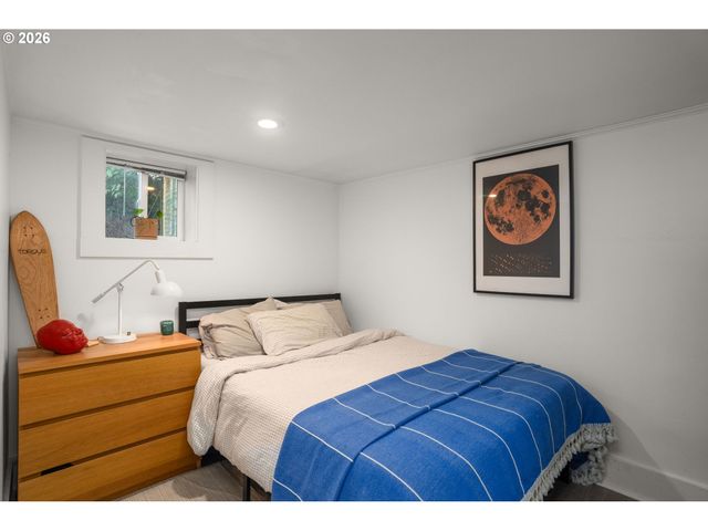5517 N WILBUR Ave, Portland, OR 97217