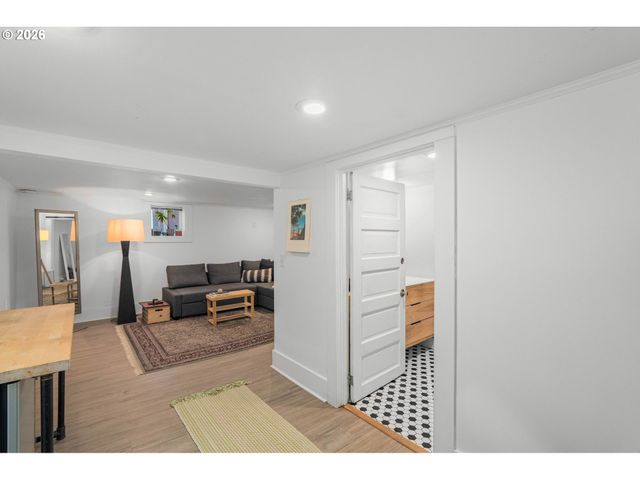 5517 N WILBUR Ave, Portland, OR 97217