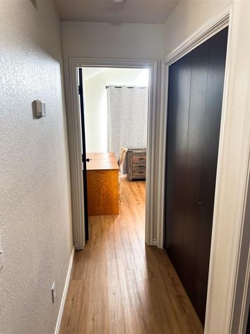 201 Bellgate Drive, Yukon, OK 73099