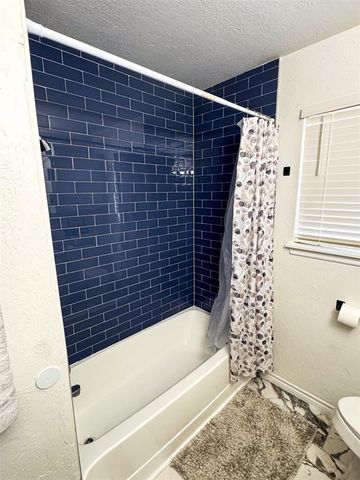 201 Bellgate Drive, Yukon, OK 73099