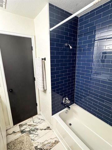 201 Bellgate Drive, Yukon, OK 73099