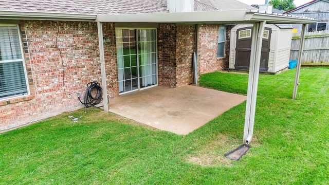 201 Bellgate Drive, Yukon, OK 73099