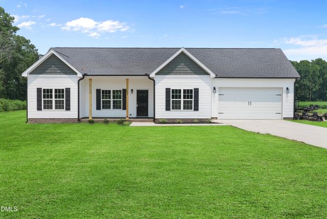 425 Bud Johnson Road, Newton Grove, NC 28366