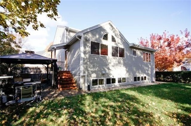 22 Westlund Rd, Belmont, MA 02478