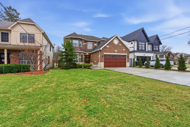 395 S Scott Street, Elmhurst, IL 60126