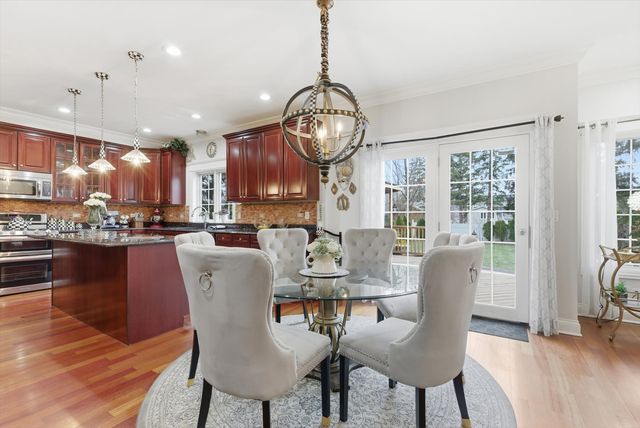 395 S Scott Street, Elmhurst, IL 60126