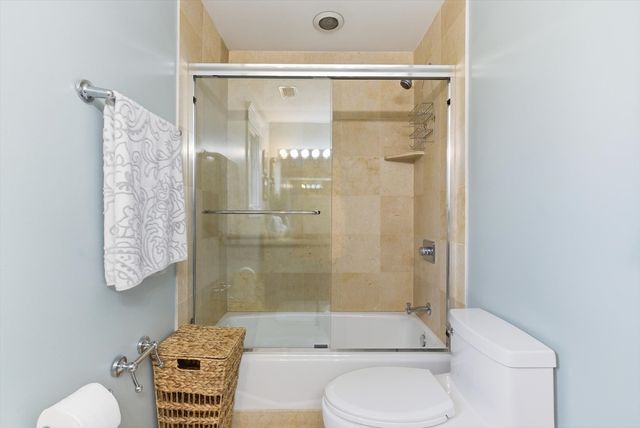 395 S Scott Street, Elmhurst, IL 60126