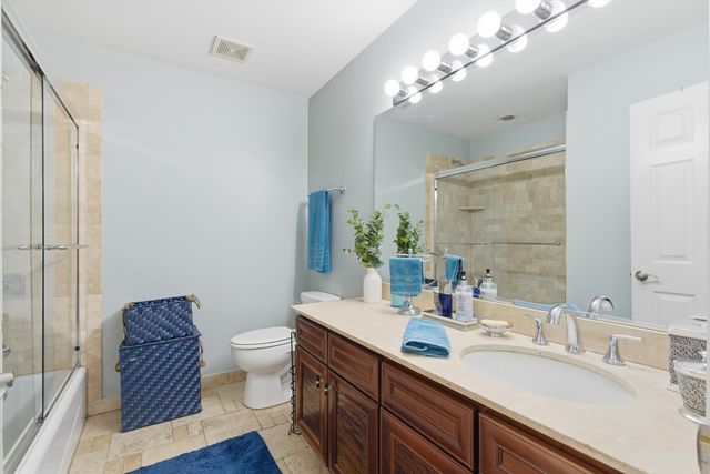 395 S Scott Street, Elmhurst, IL 60126